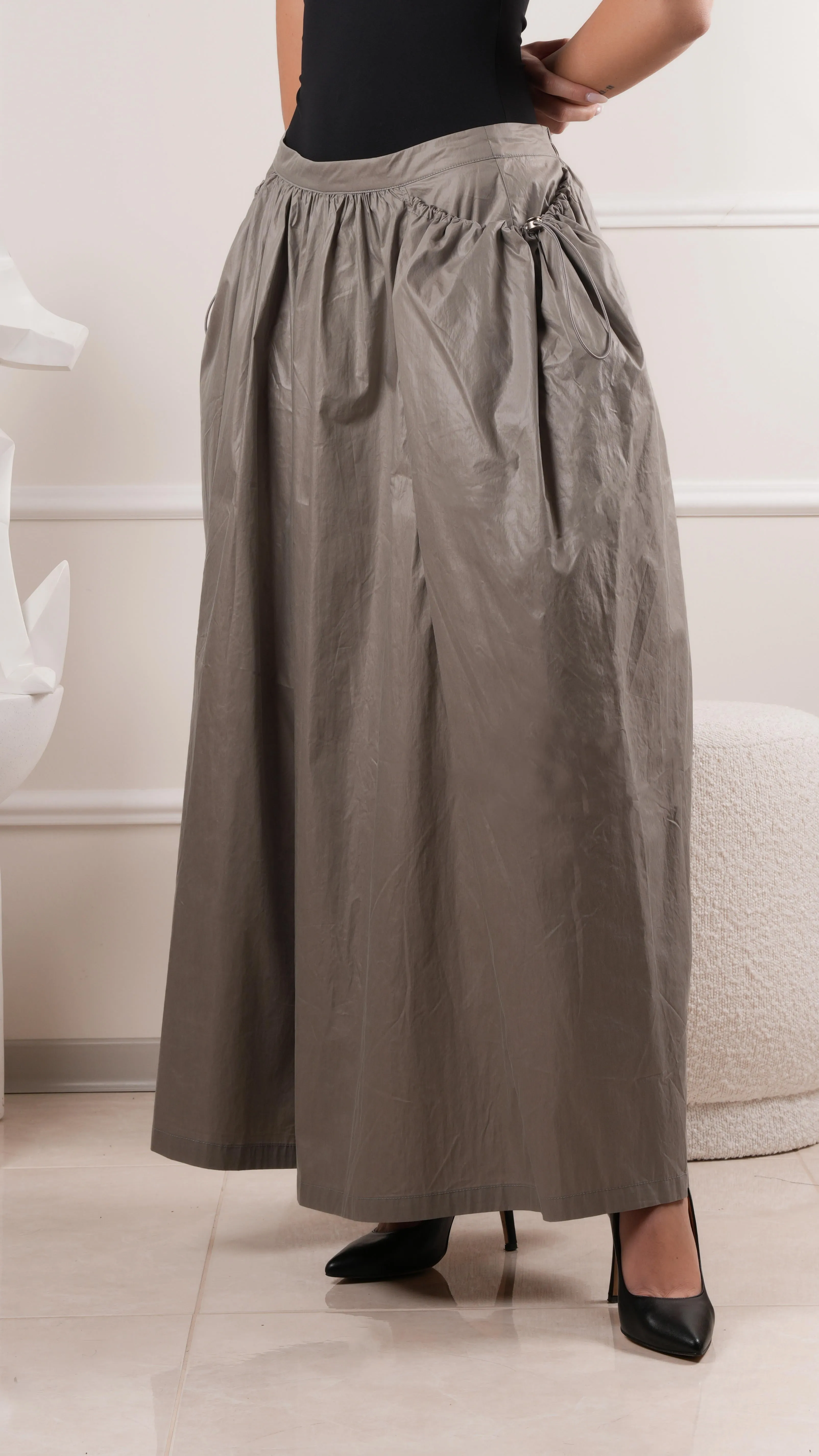 Drawstring gathered maxi skirt wholesale
