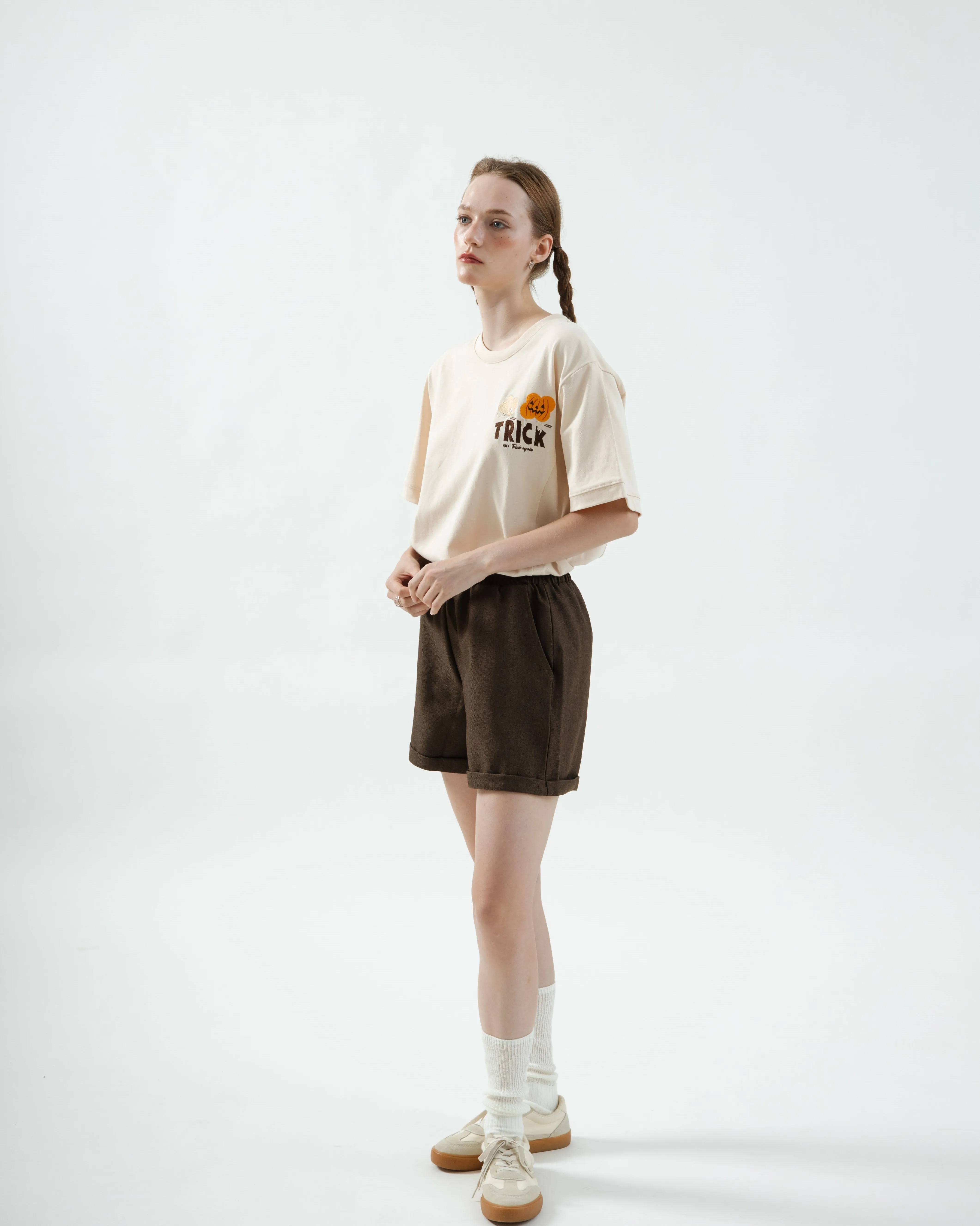 Ghost-LU Embroidery Easy Folded Hem Shorts (Dark Brown)