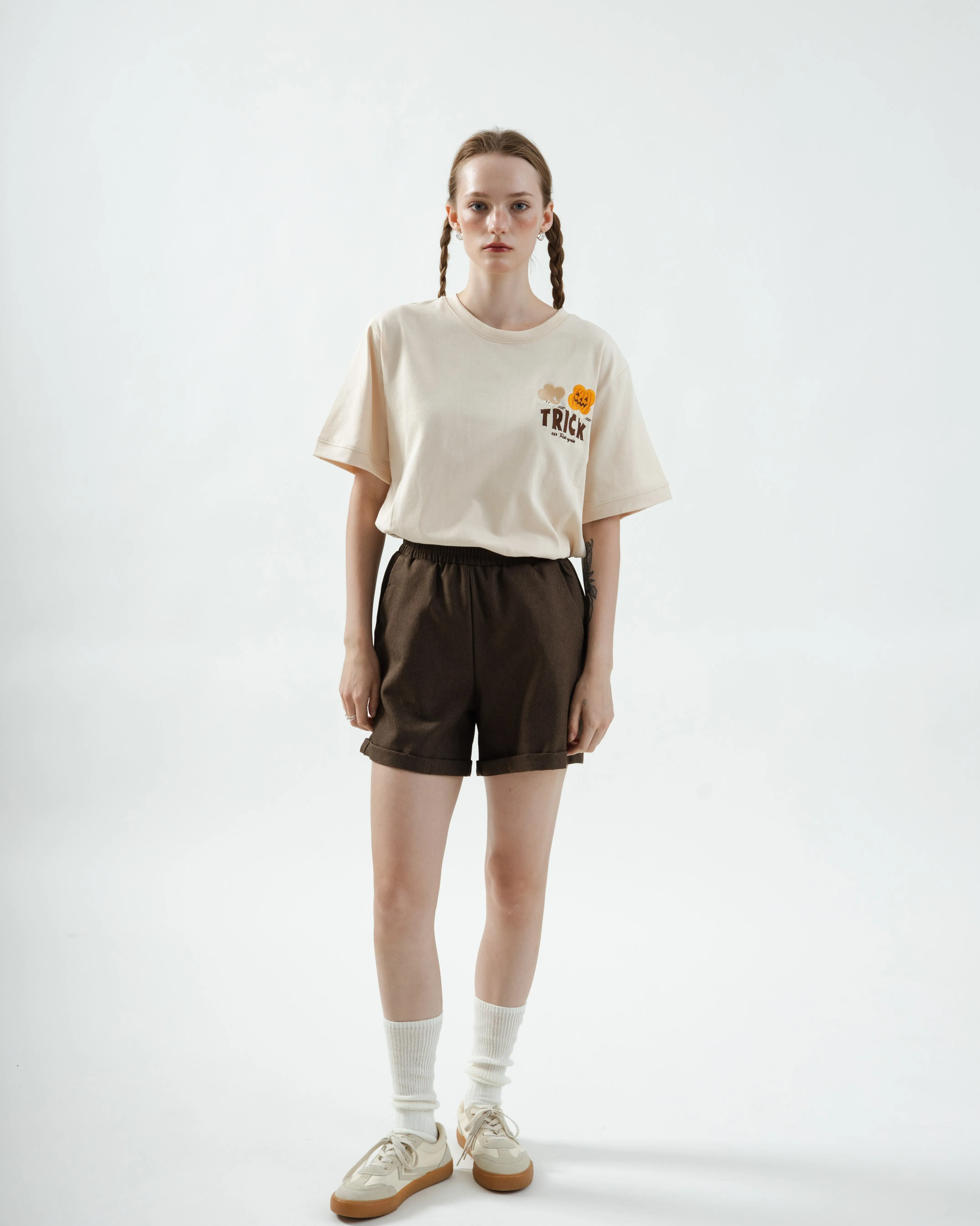 Ghost-LU Embroidery Easy Folded Hem Shorts (Dark Brown)